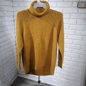 Old Navy Ladies Size Large Tall Gold Long Sleeves Turtleneck Sweater